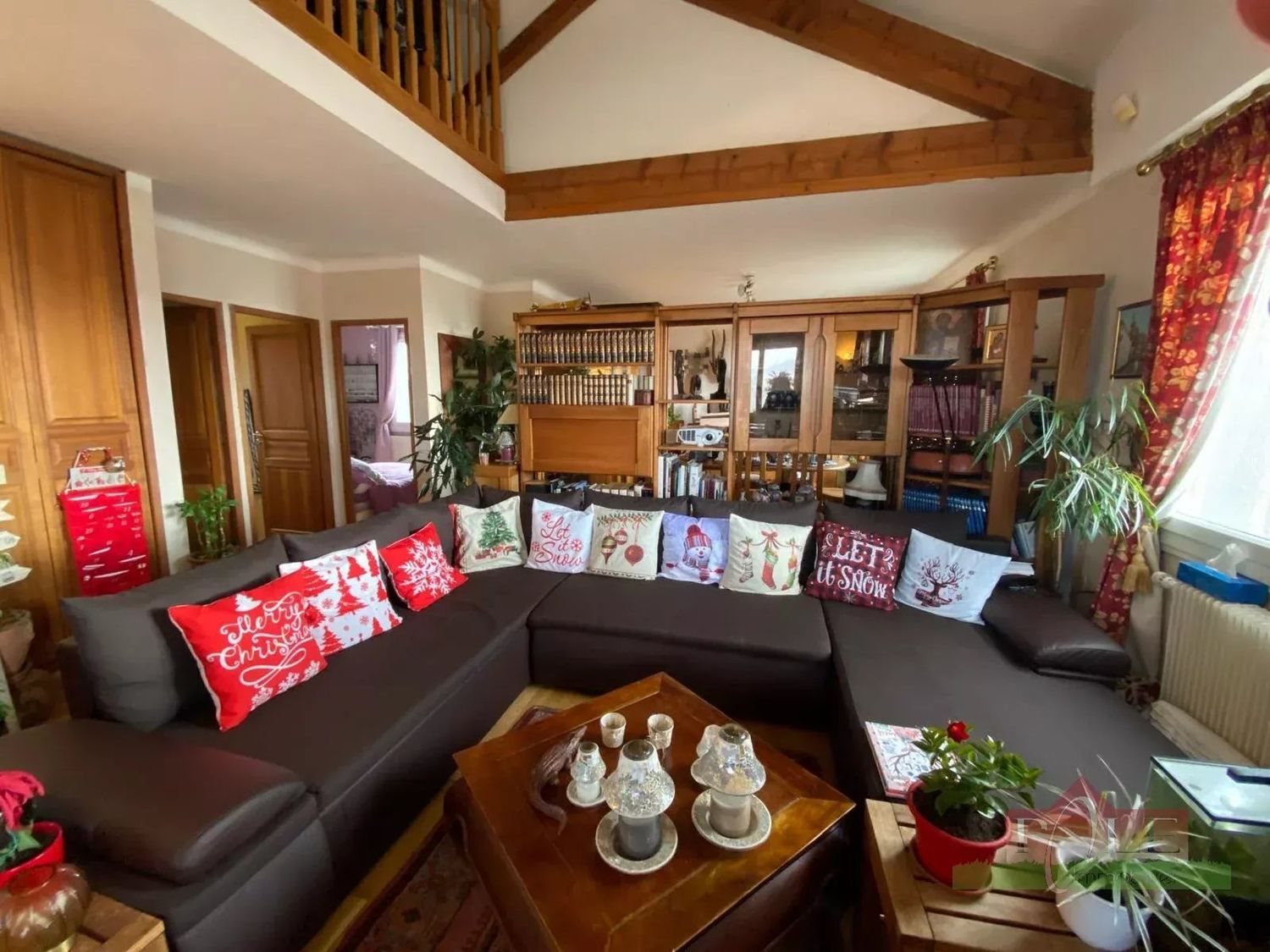Maison à vendre, 221m², Roussillon