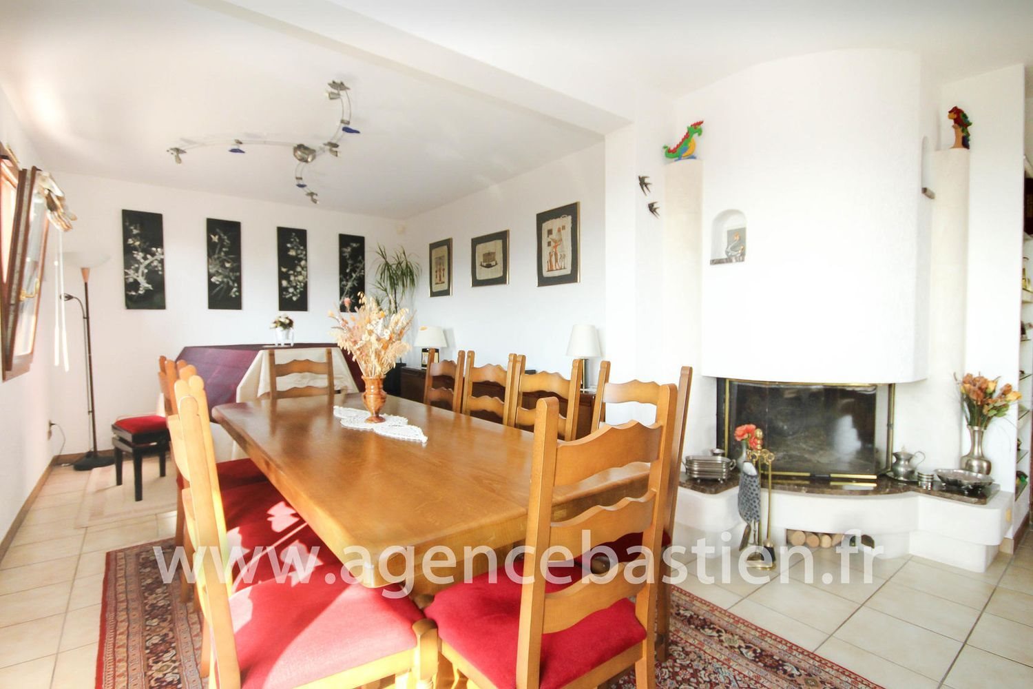 Maison à vendre, 136m², Gex