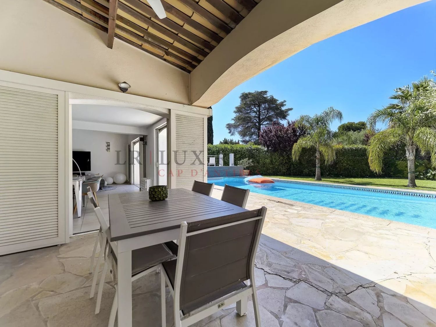 Maison à louer, 300m², Antibes