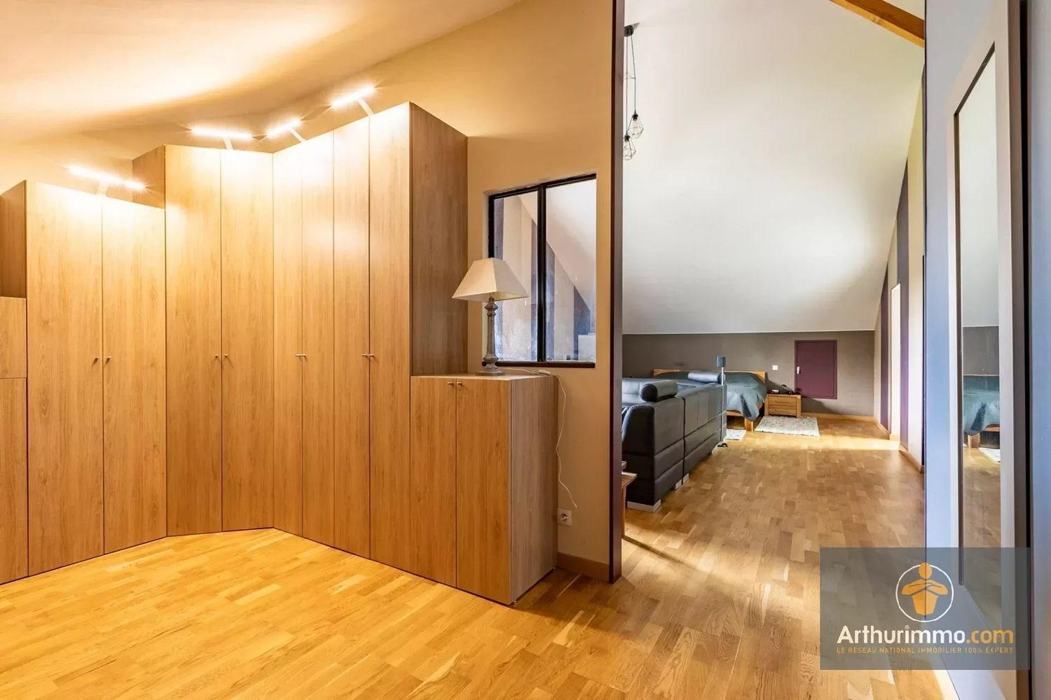 Maison à vendre, 257m², Saint-Thibault-des-Vignes
