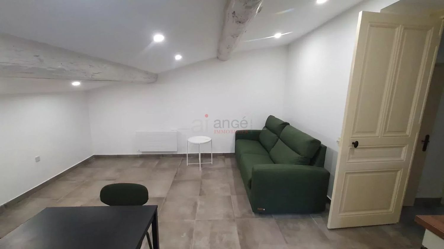 Appartement à louer, 55m², Bron