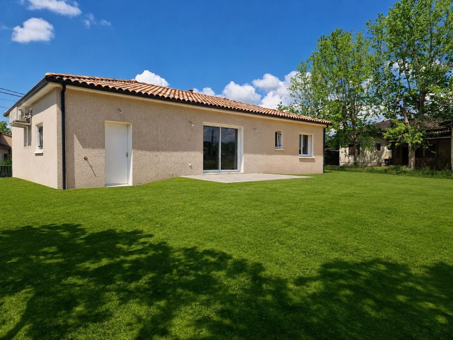 Maison à louer, 90m², Viviers-lès-Montagnes