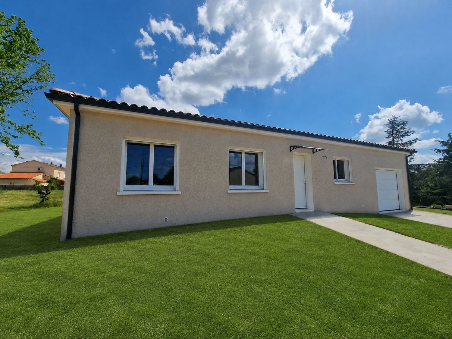 Maison à louer, 90m², Viviers-lès-Montagnes