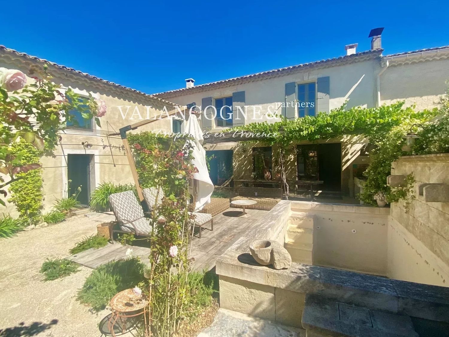 Maison à vendre, 260m², Mollégès