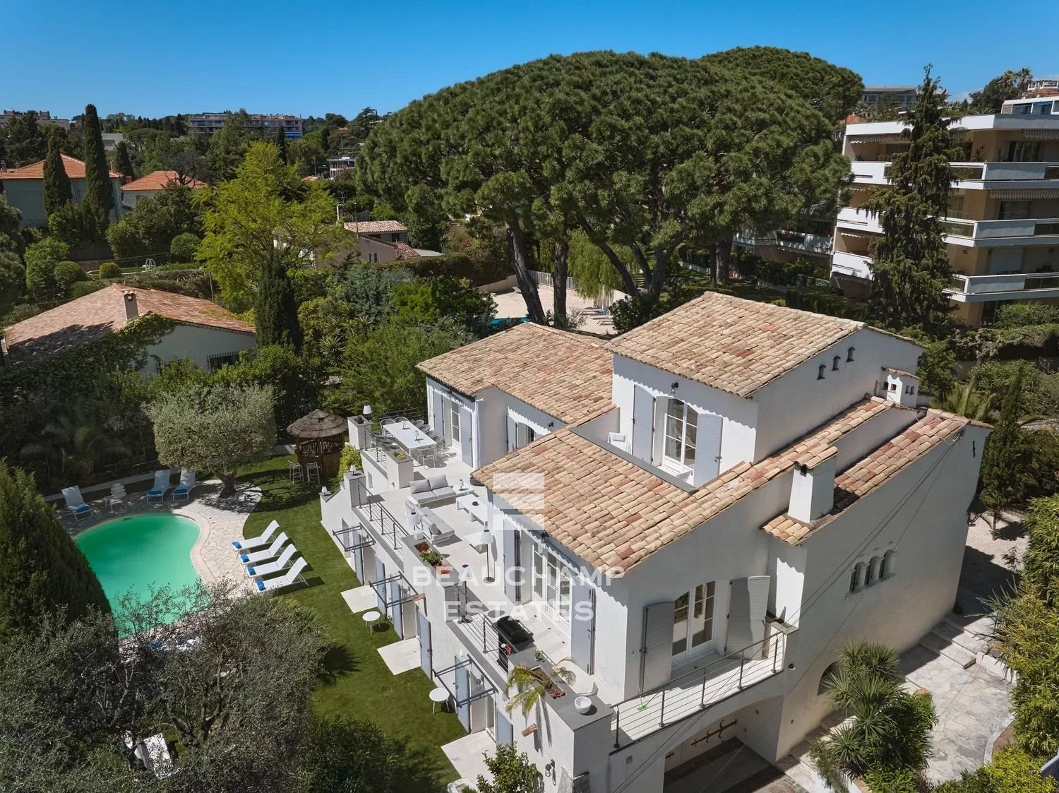 Maison à louer, 350m², Cannes