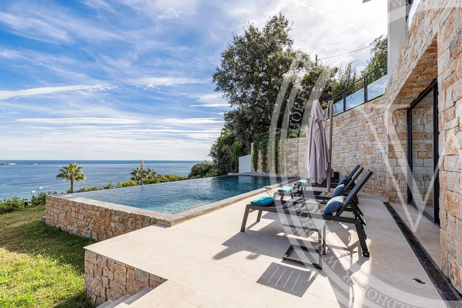Maison à louer, 400m², Vallauris