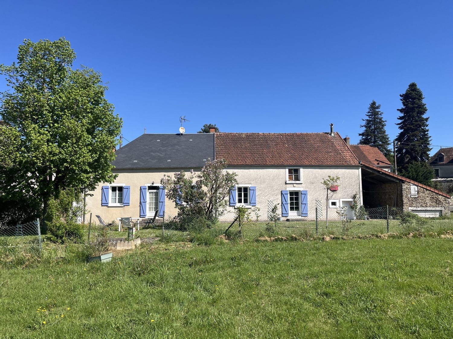 Maison à vendre, 133m², Badecon-le-Pin
