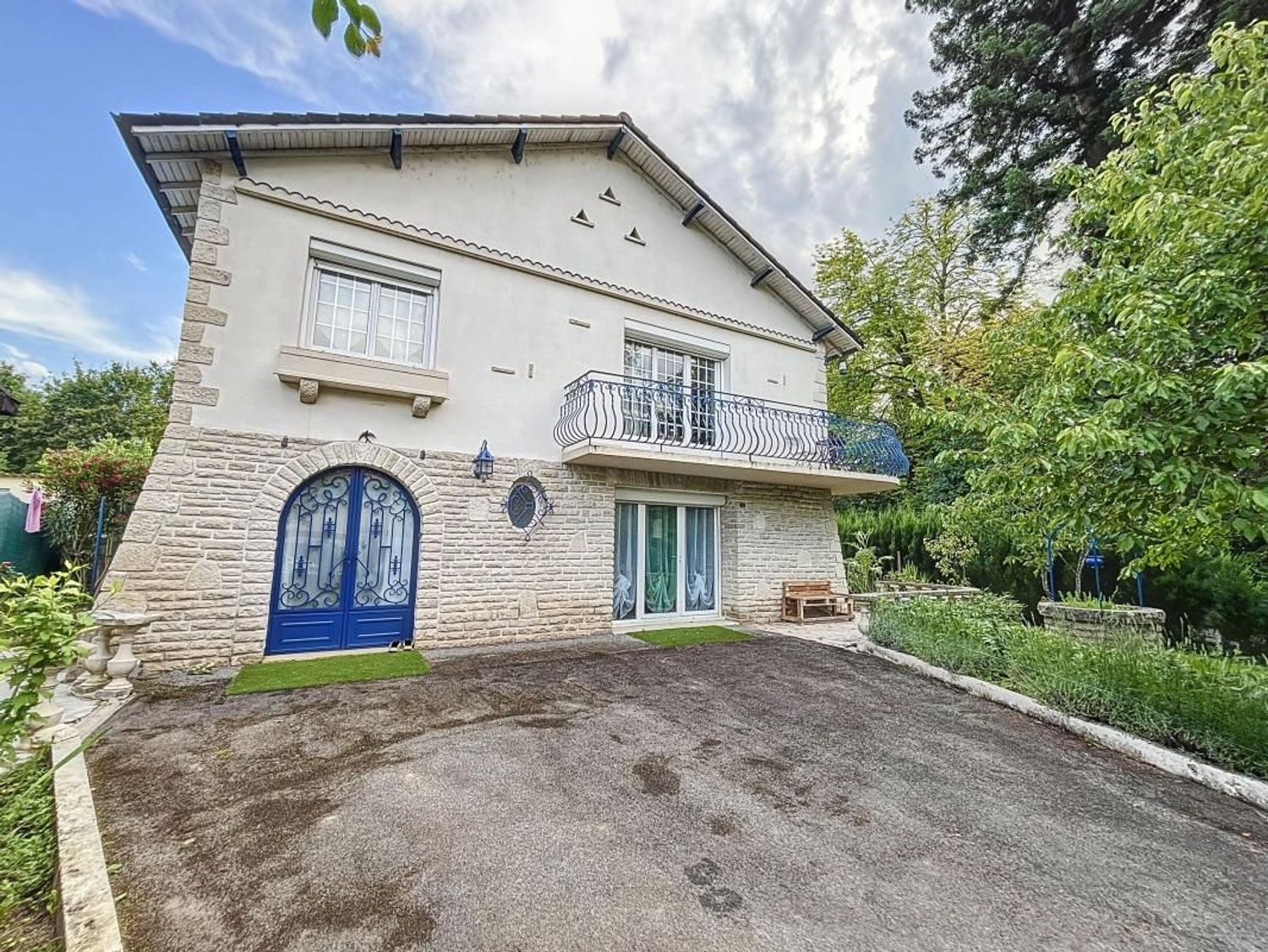 Maison à vendre, 159m², Saint-Pantaléon-de-Larche