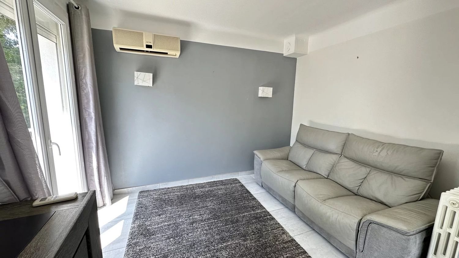 Maison à louer, 85m², Mimet