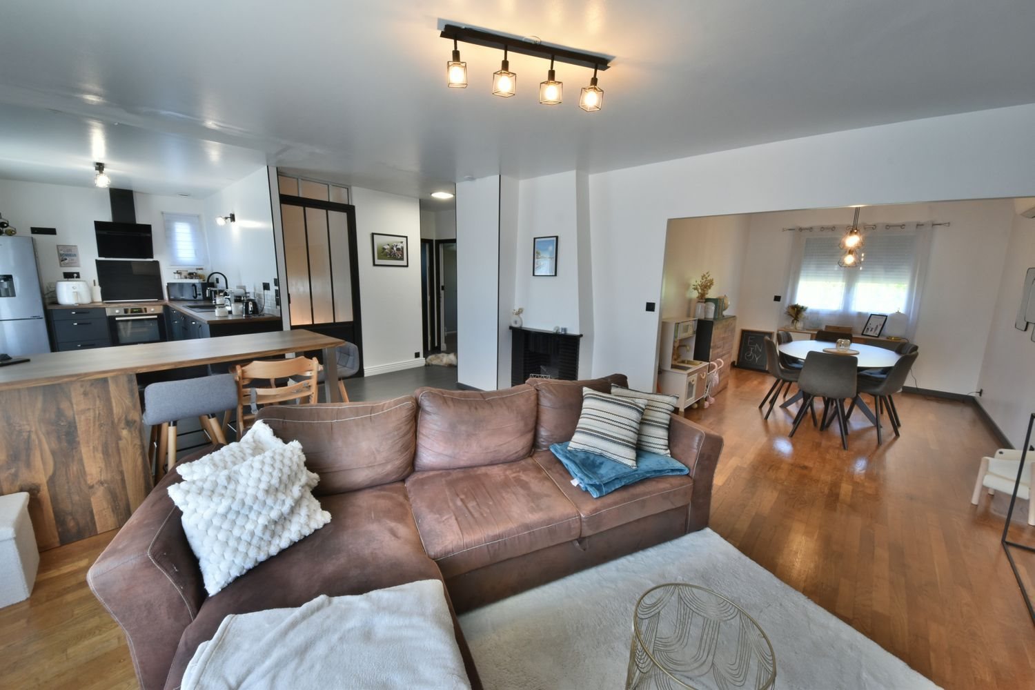 Maison à vendre, 83m², Saint-Pantaléon-de-Larche