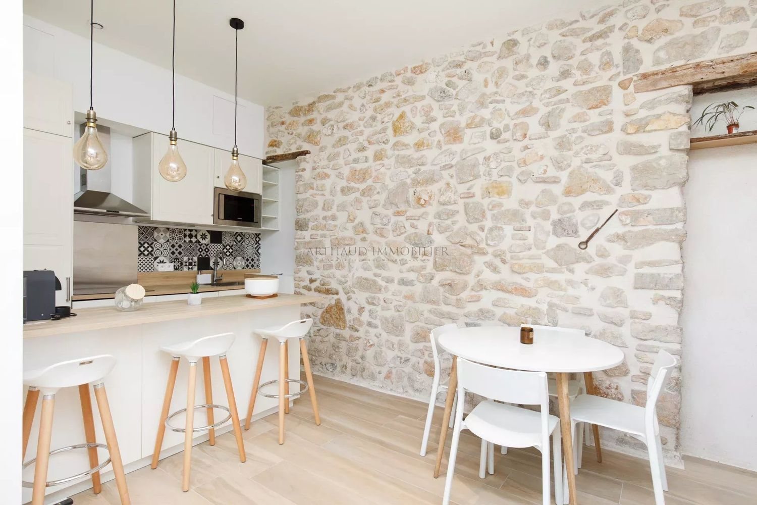 Appartement à louer, 45m², Antibes
