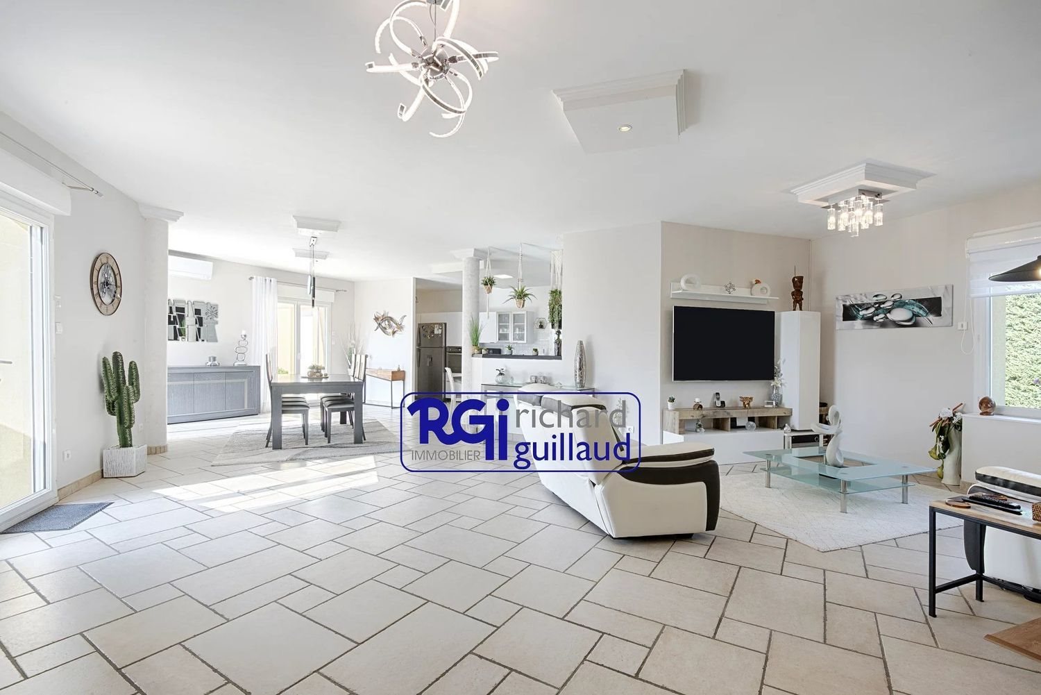 Maison à vendre, 190m², Montagnieu