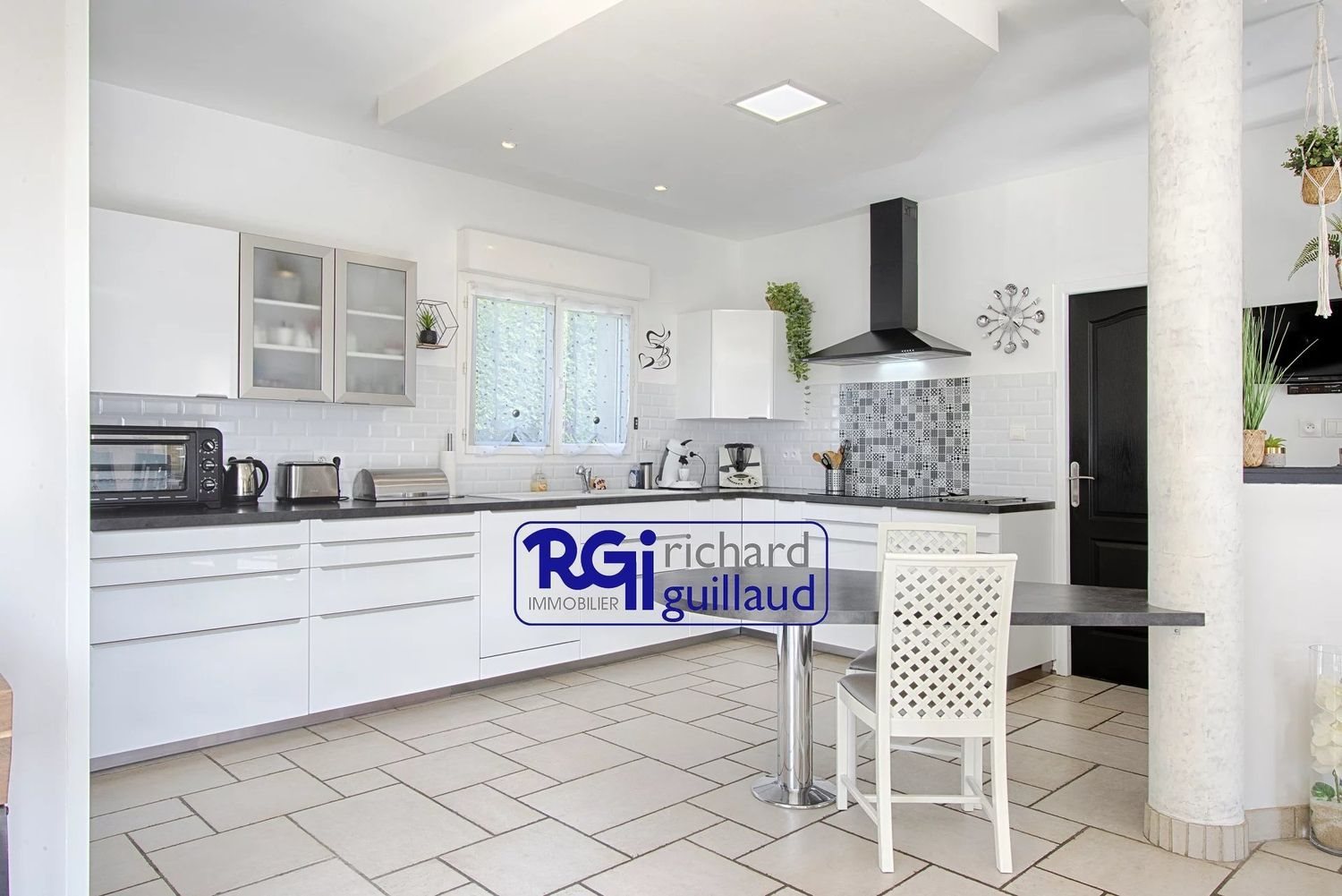 Maison à vendre, 190m², Montagnieu