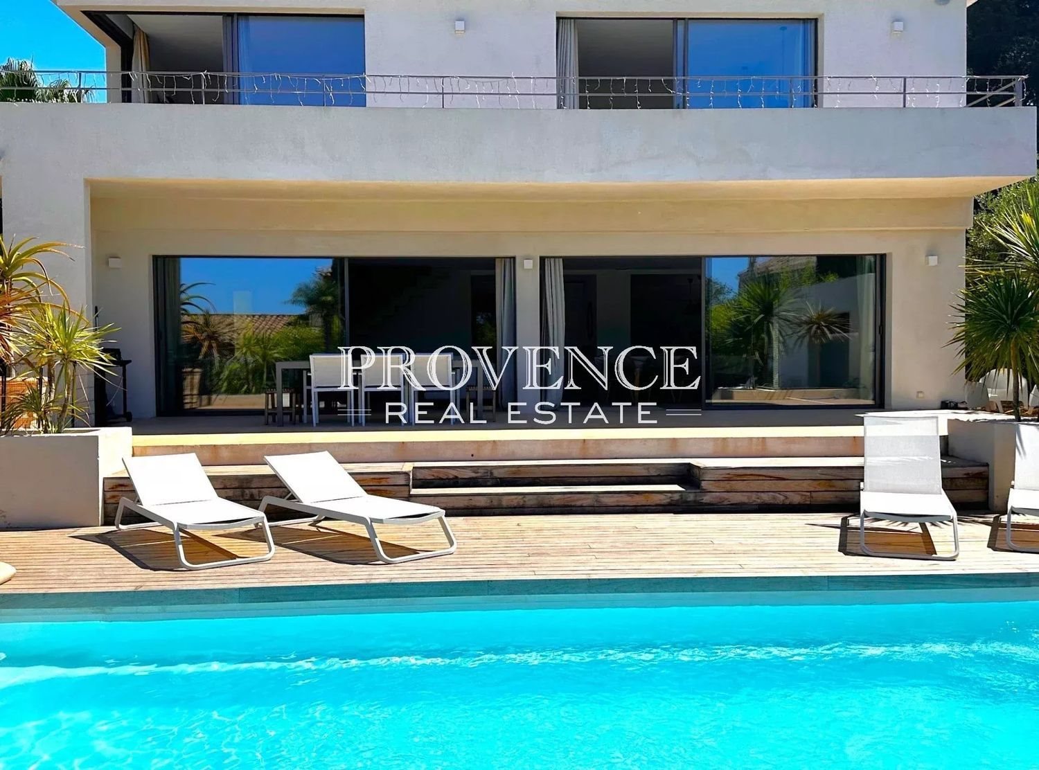 Maison à louer, 193m², Saint-Cyr-sur-Mer
