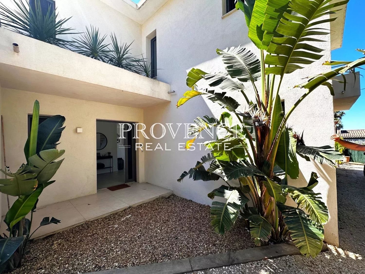 Maison à louer, 193m², Saint-Cyr-sur-Mer