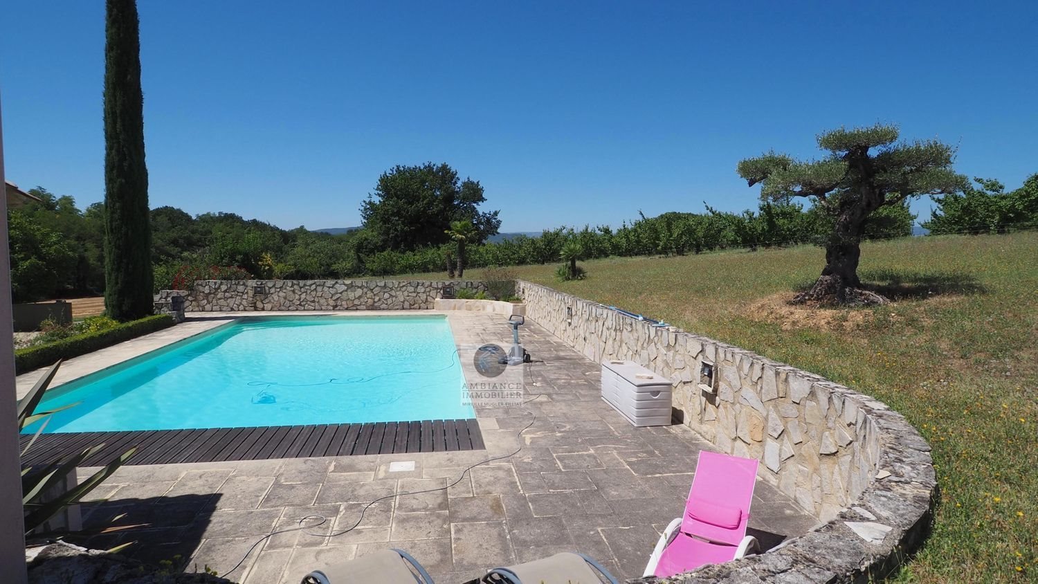 Maison à vendre, 253m², Cliousclat