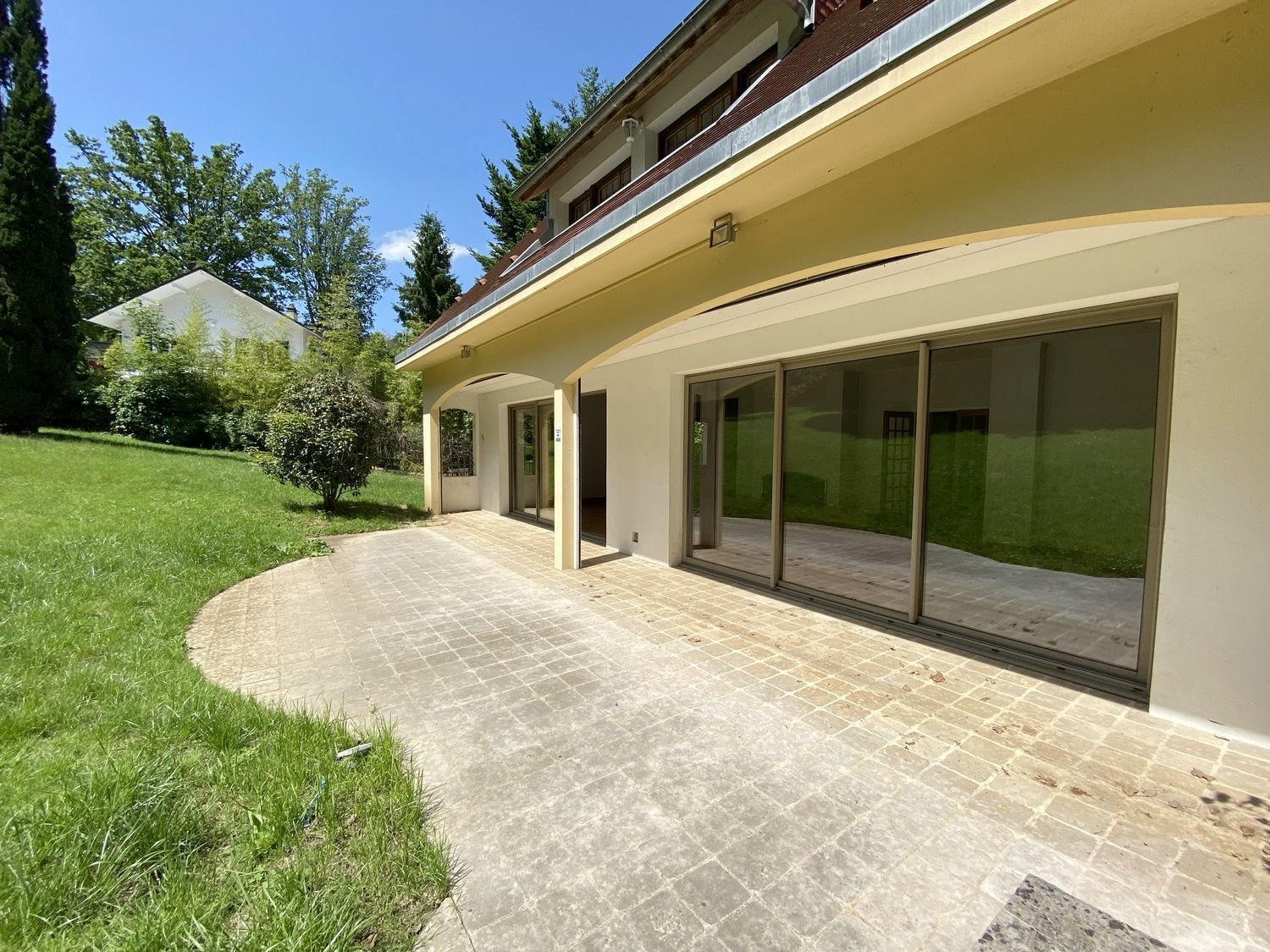 Maison à louer, 340m², Garches