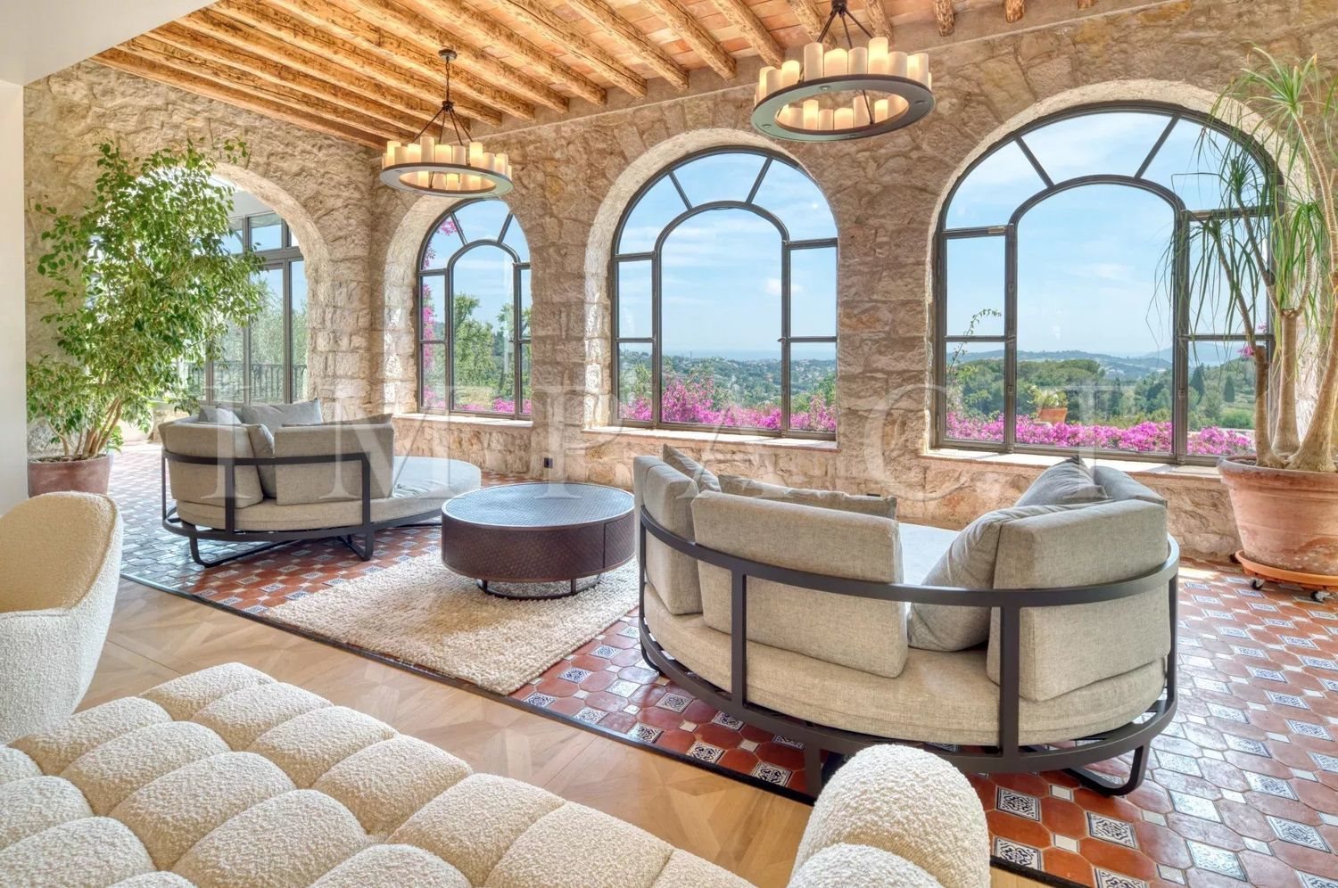 Maison à louer, 1200m², Mougins