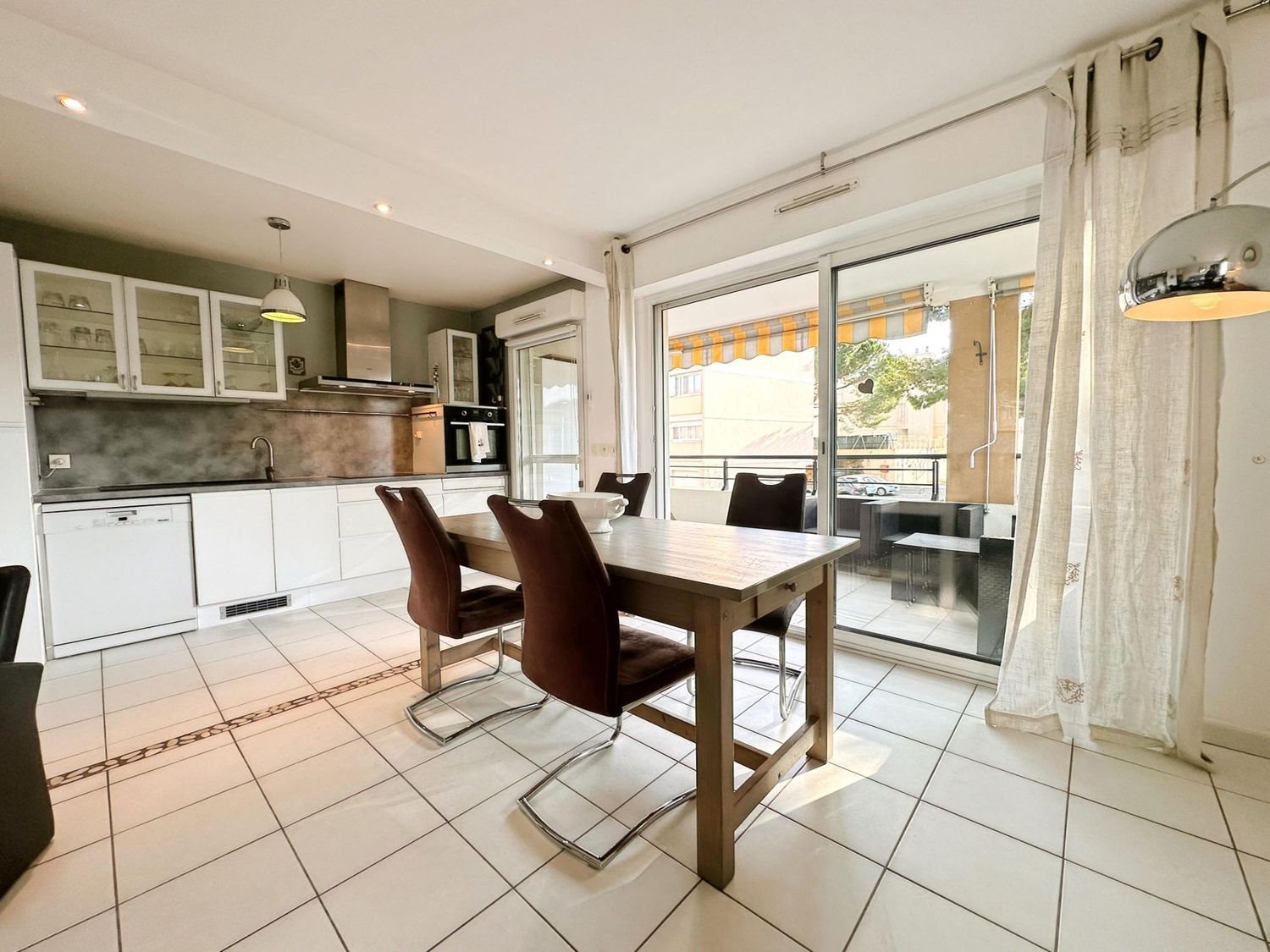 Appartement à vendre, 86m², Fréjus