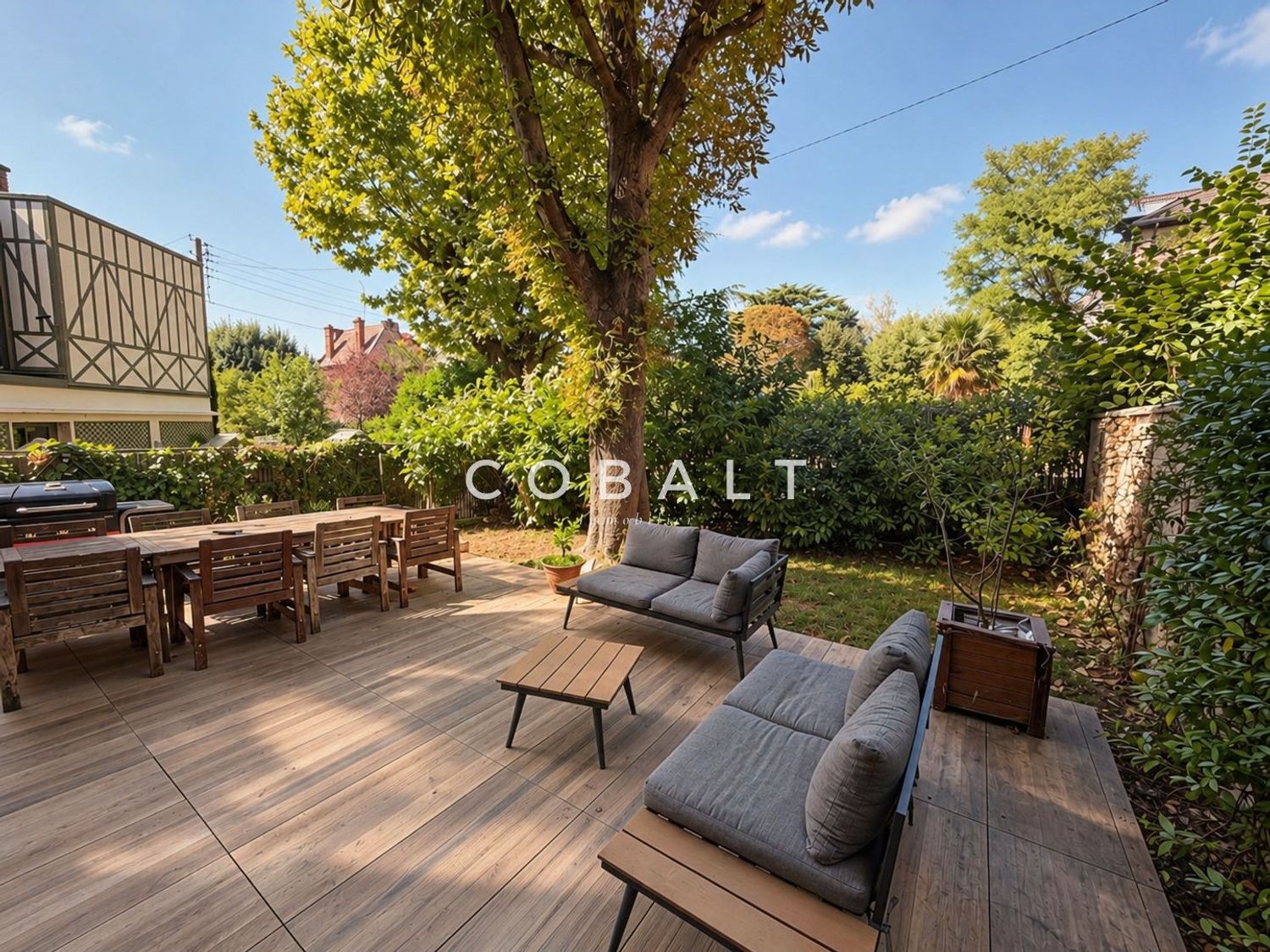 Maison à louer, 157m², Garches