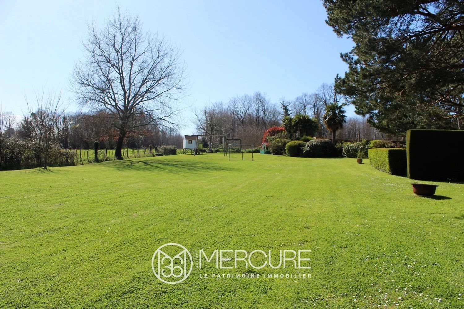 Maison à vendre, 514m², Saint-Romain-de-Benet