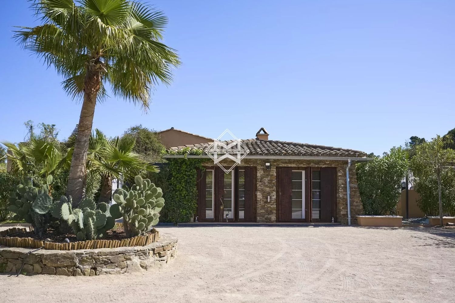 Maison à louer, 600m², Ramatuelle