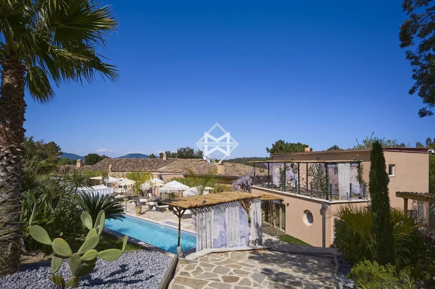Maison à louer, 600m², Ramatuelle