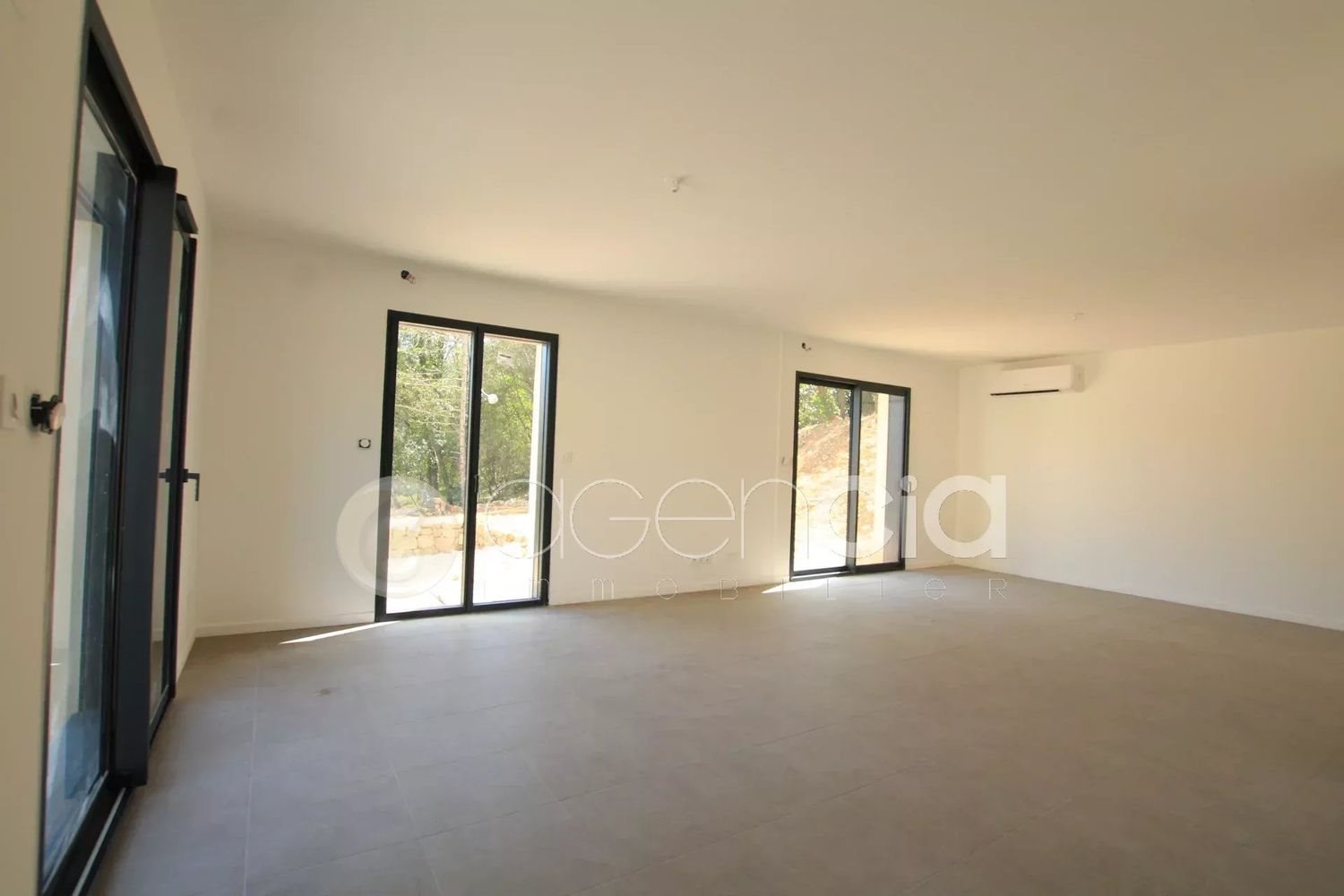 Maison à vendre, 168m², Opio