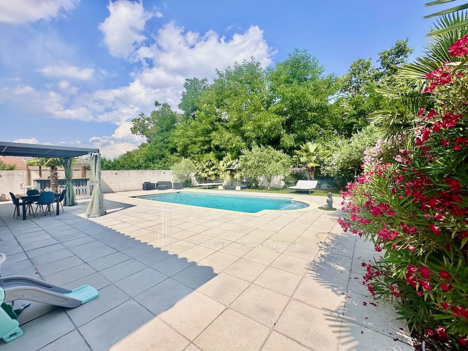 Maison à vendre, 142m², Roussillon