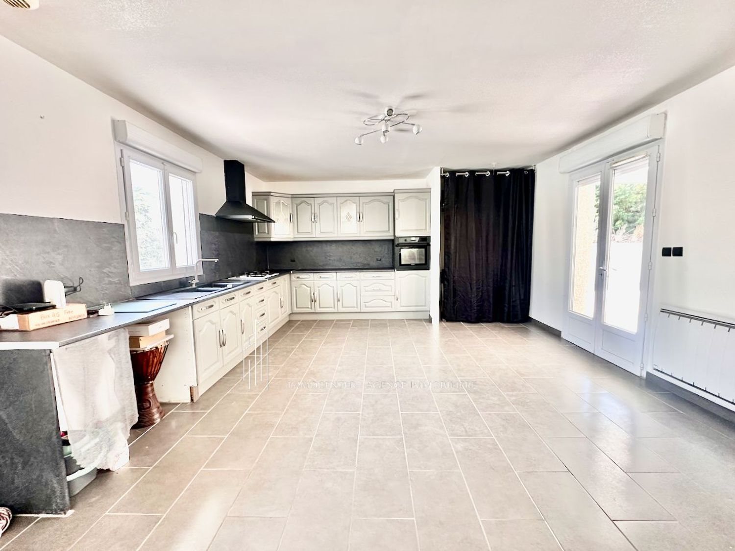 Maison à vendre, 142m², Roussillon