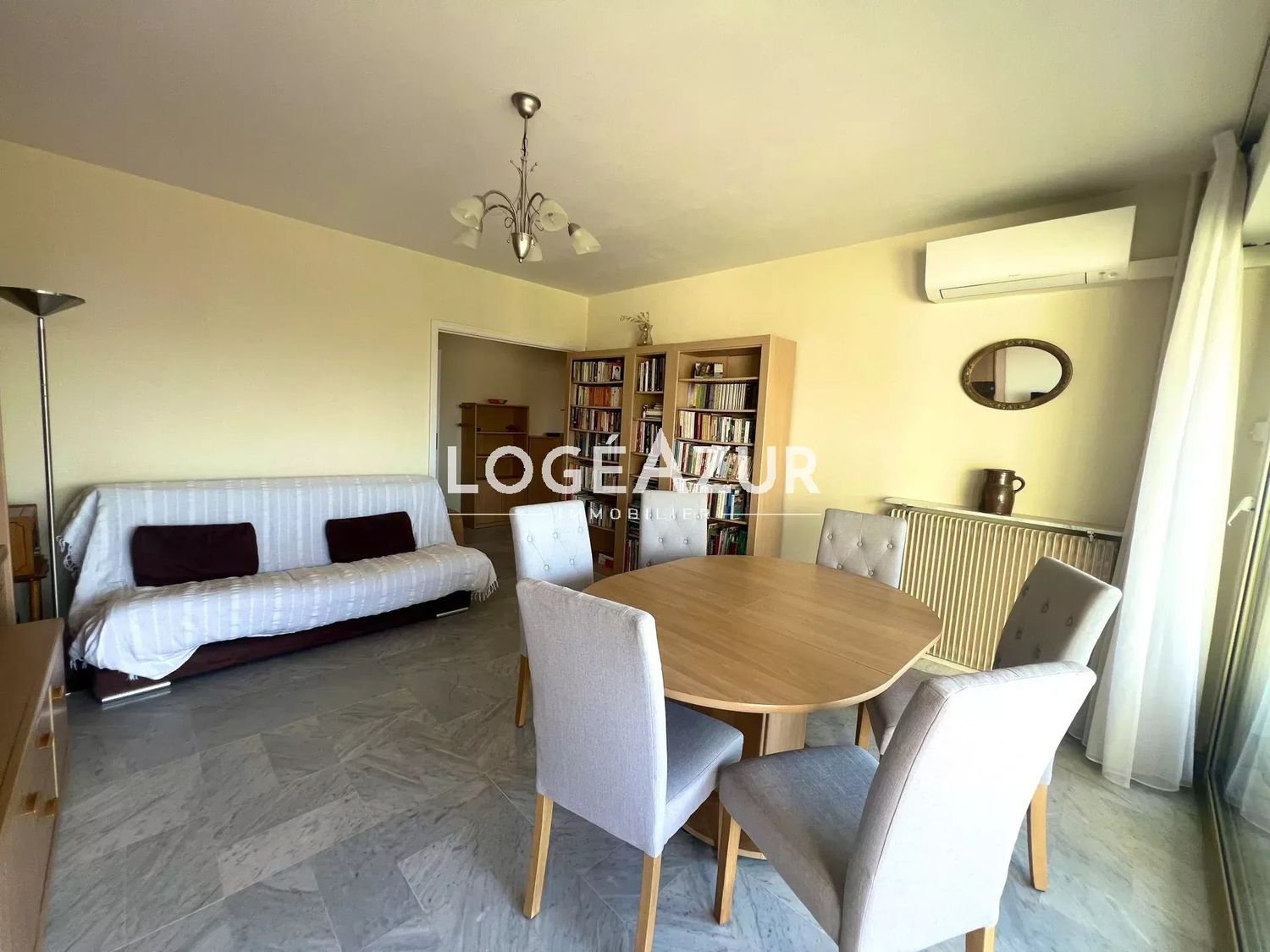 Appartement à louer, 67m², Antibes