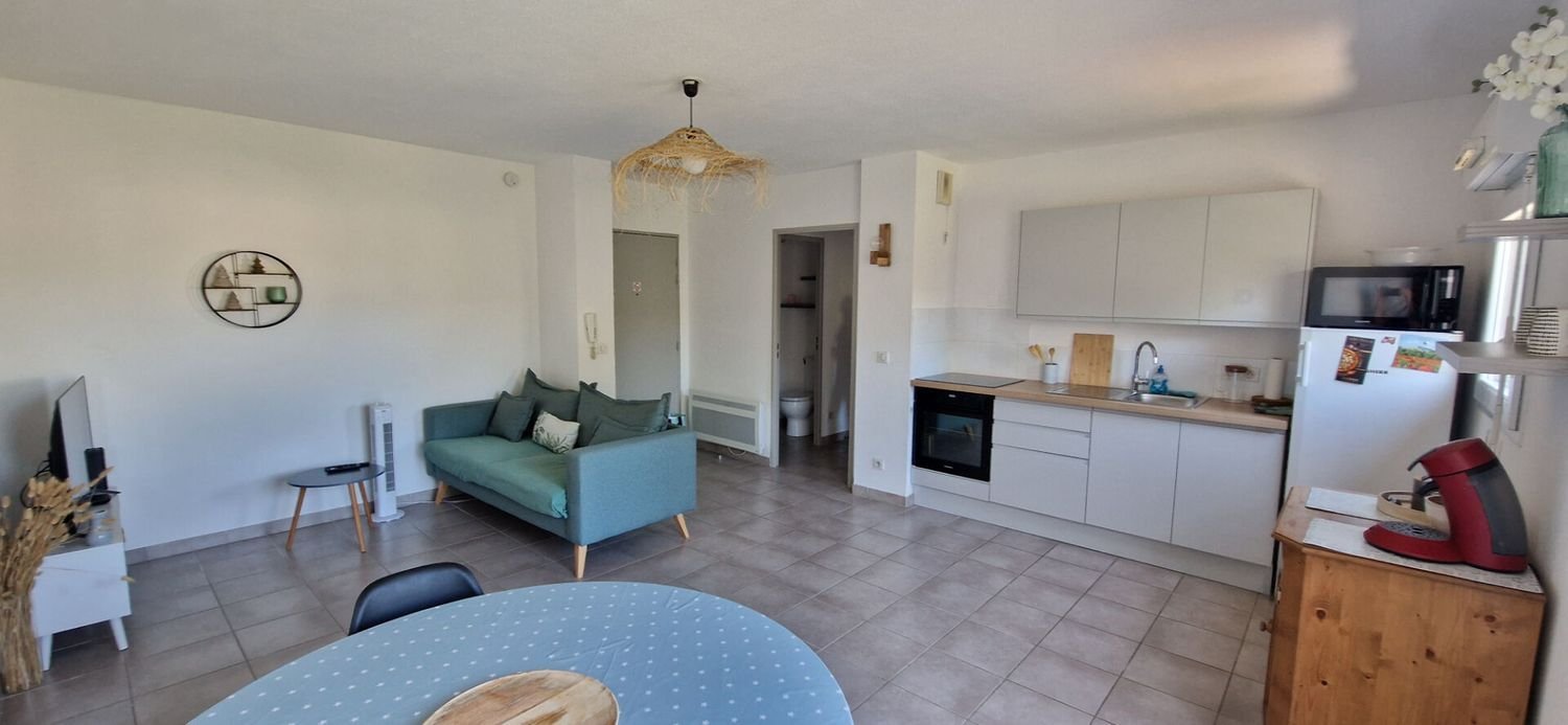 Appartement à louer, 41m², Trets