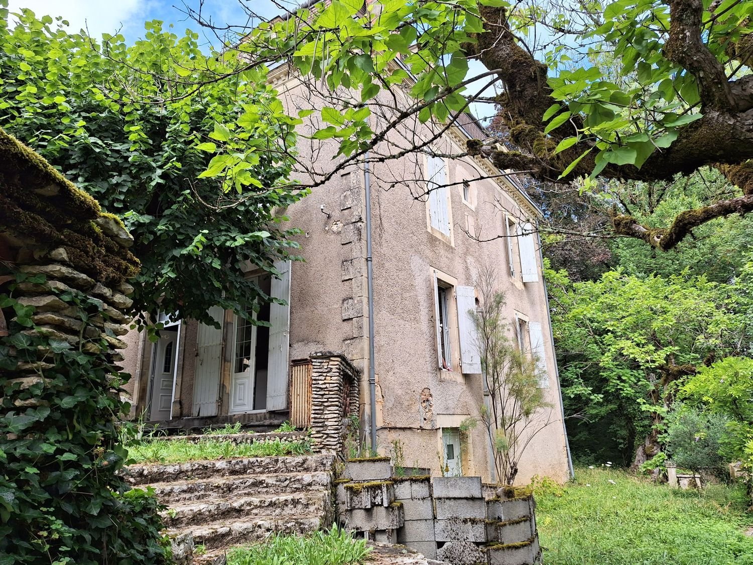 Maison à vendre, 350m², Saint-Front-sur-Lémance
