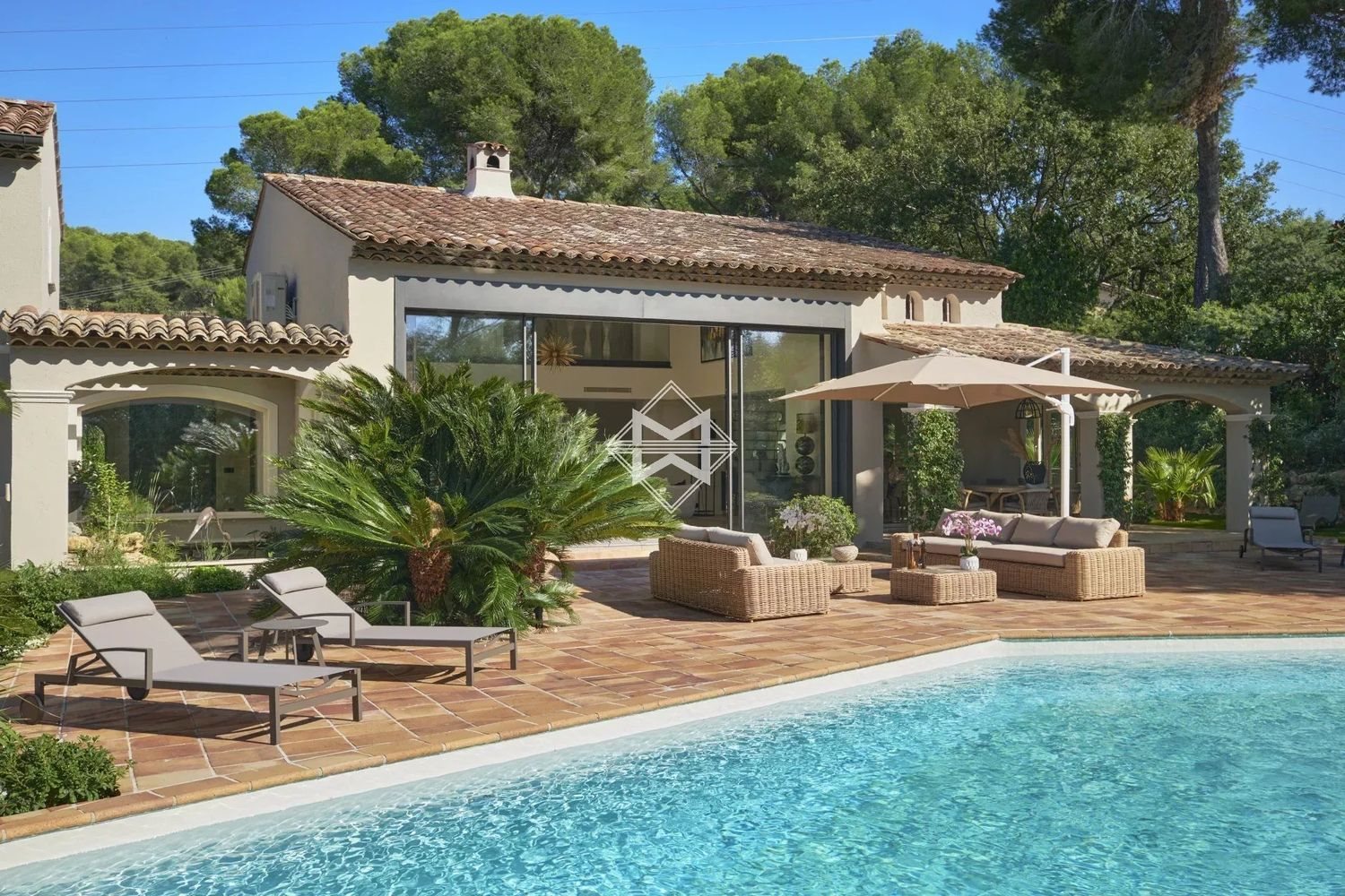 Maison à louer, 430m², Mougins
