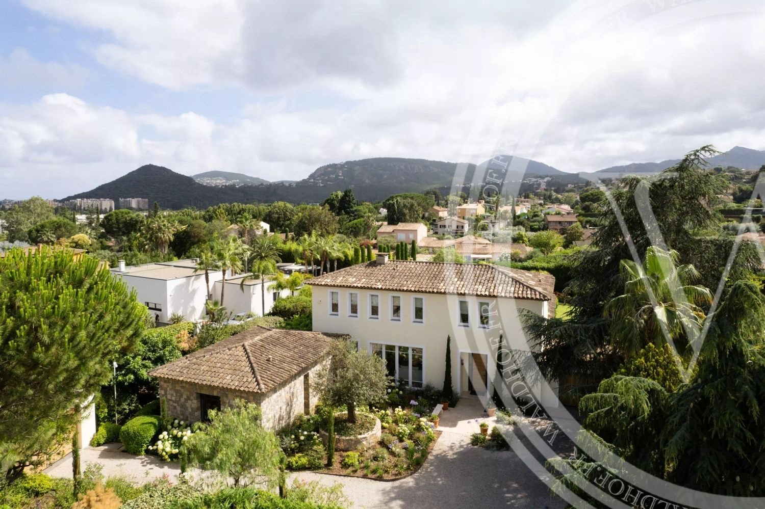Maison à louer, 250m², Cannes