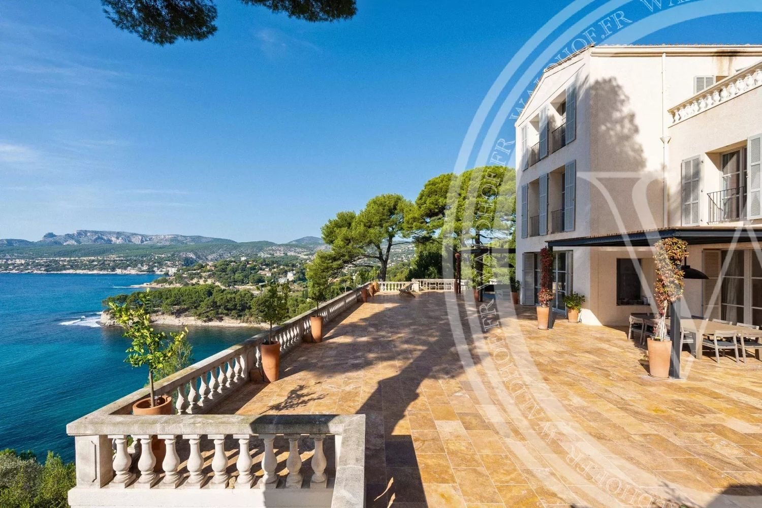 Maison à louer, 600m², Cassis