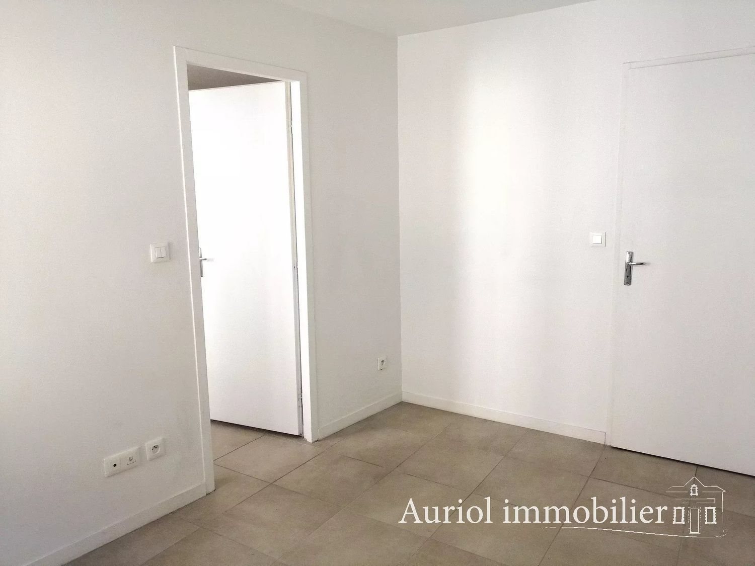 Appartement à louer, 28m², Auriol