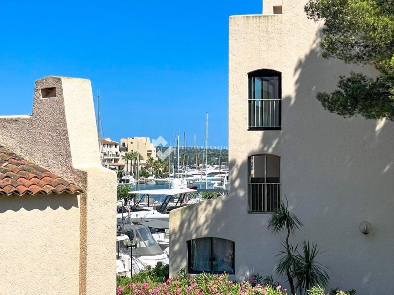 Appartement à louer, 65m², Cogolin