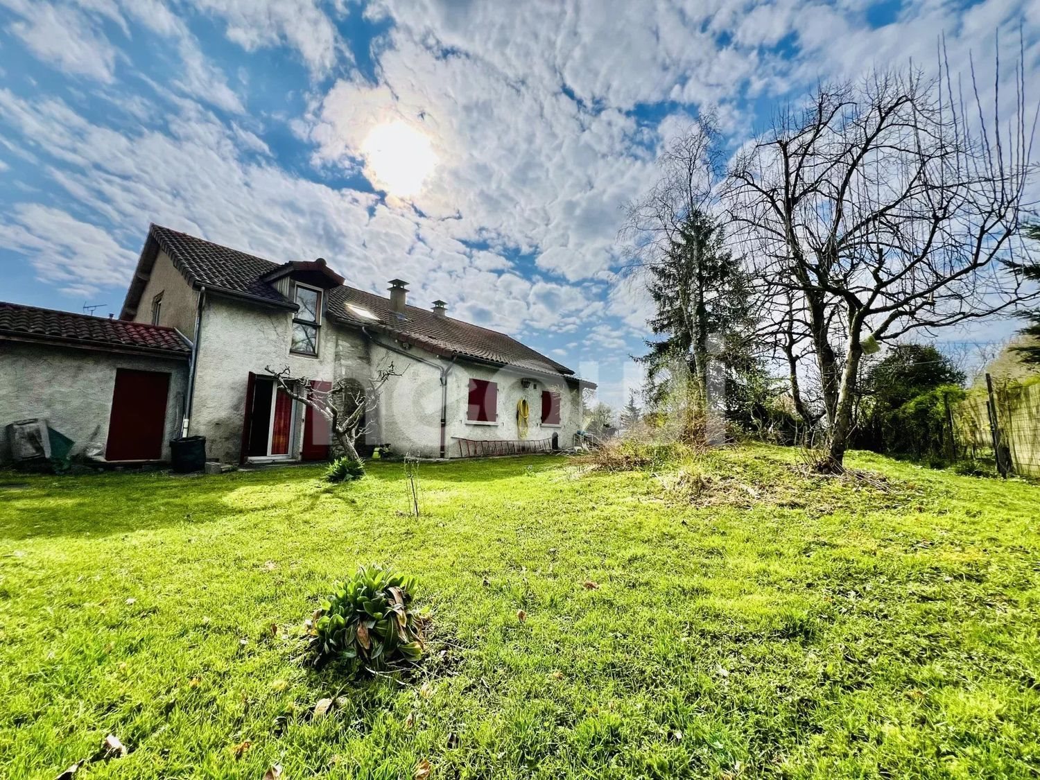 Maison à vendre, 262m², Saint-Clément-de-Régnat