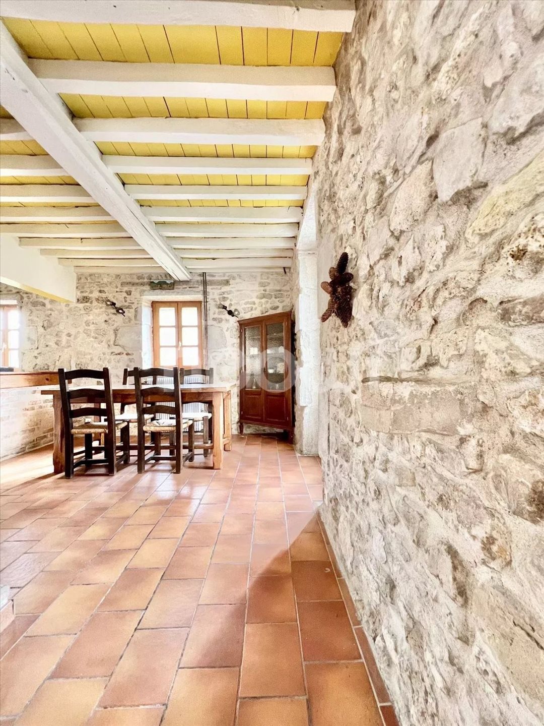 Maison à vendre, 262m², Saint-Clément-de-Régnat