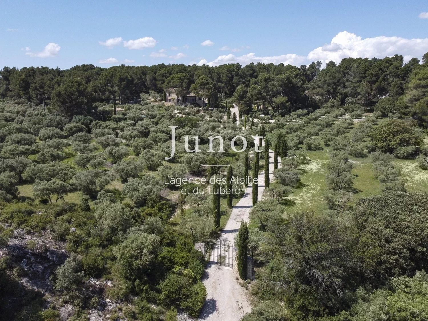 Maison à louer, 240m², Maussane-les-Alpilles