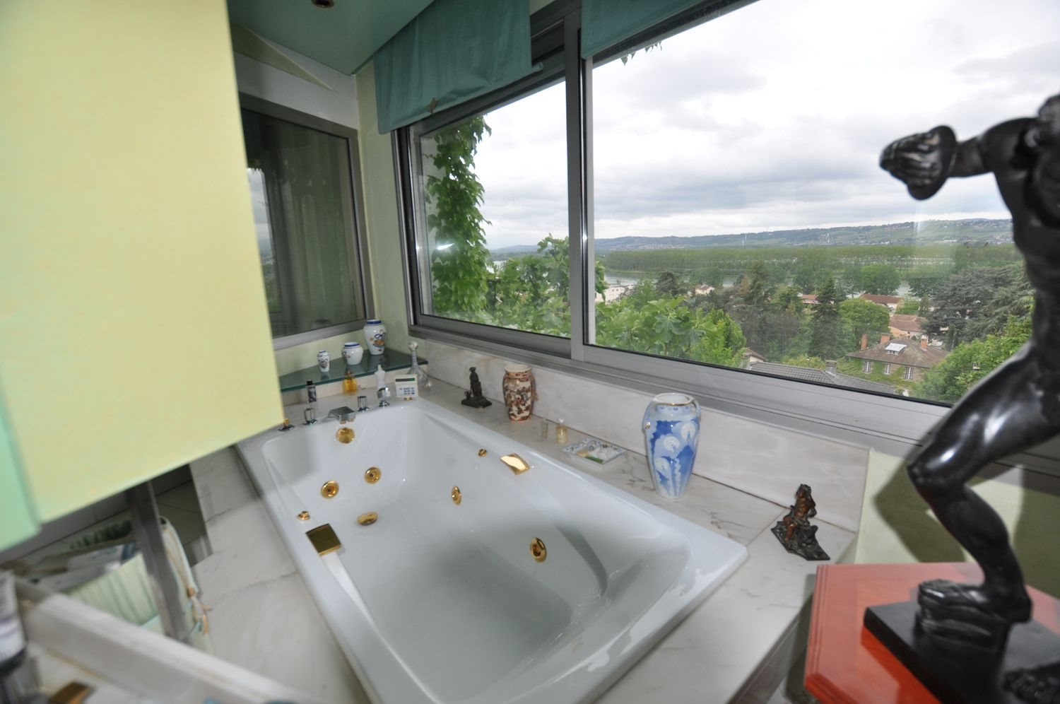 Maison à vendre, 350m², Jassans-Riottier