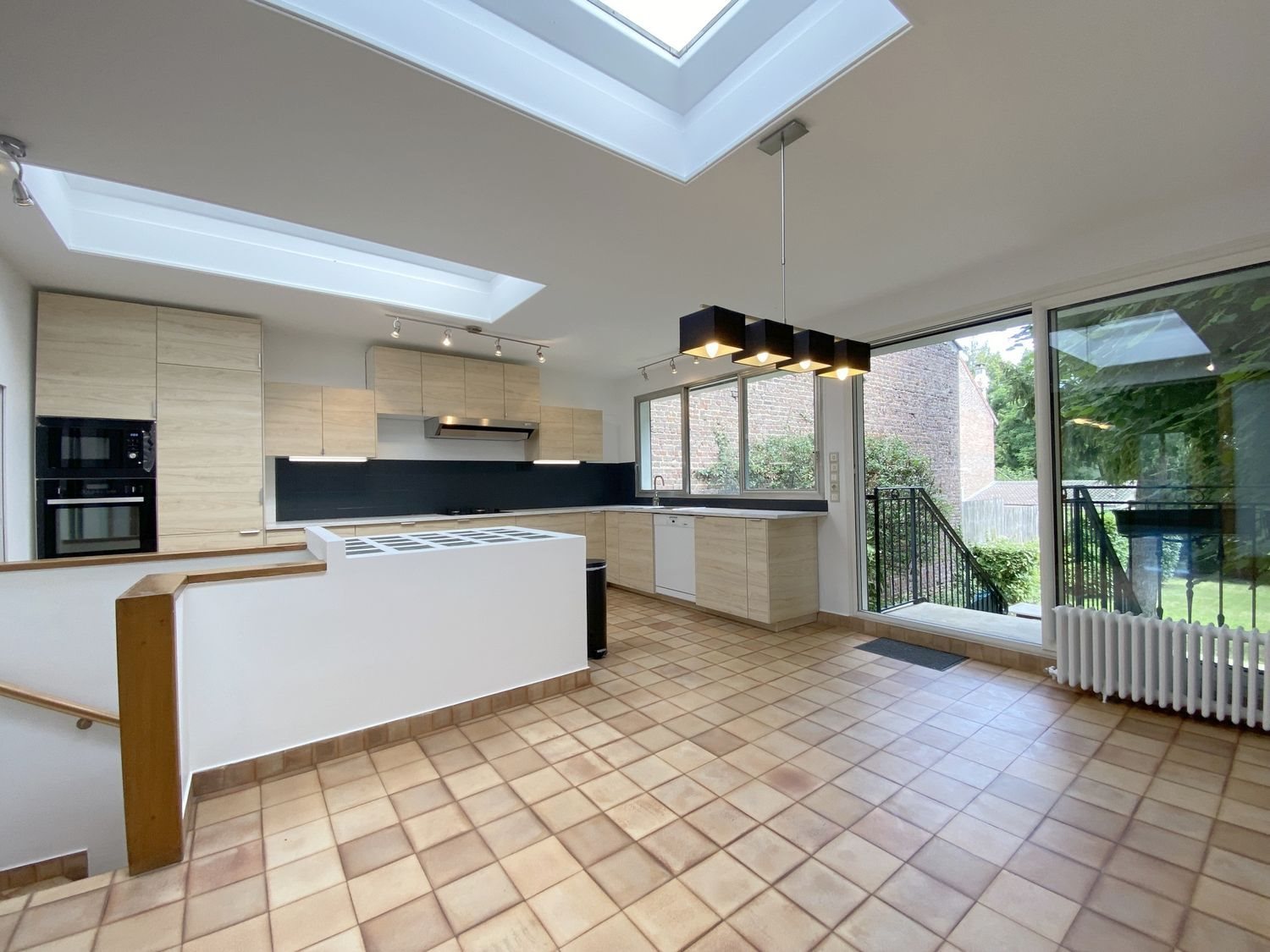 Maison à louer, 164m², Garches