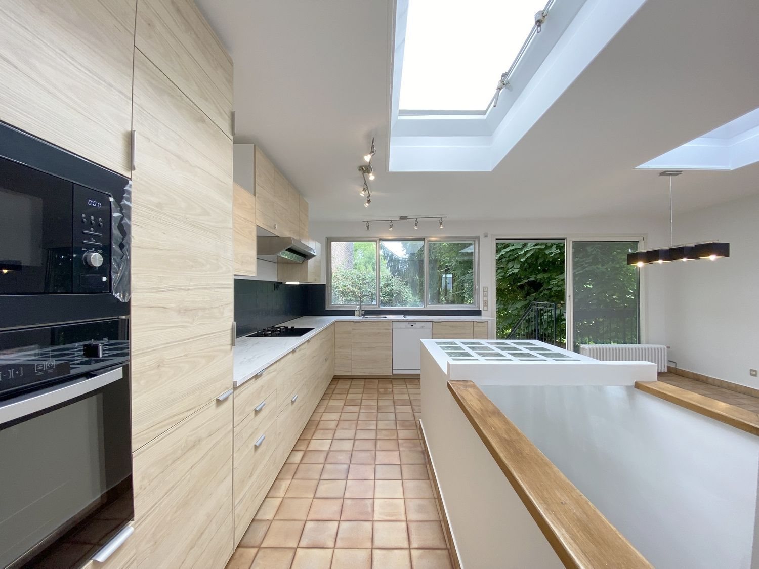 Maison à louer, 164m², Garches