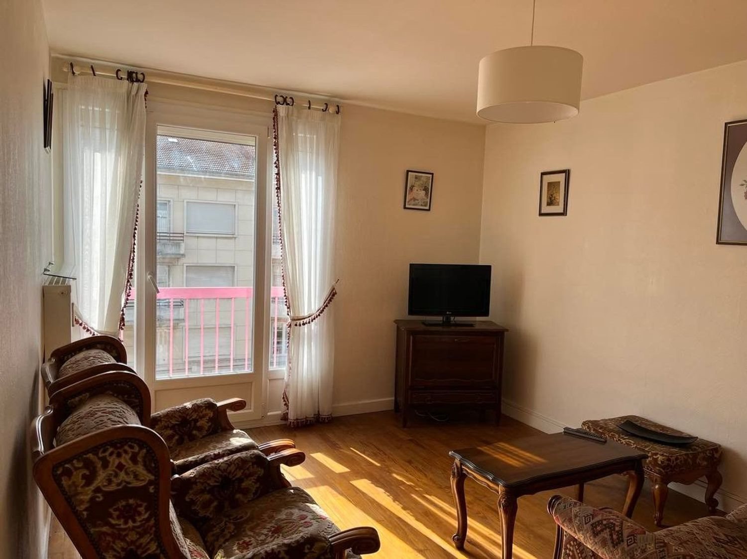 Appartement à louer, 53m², Roussillon