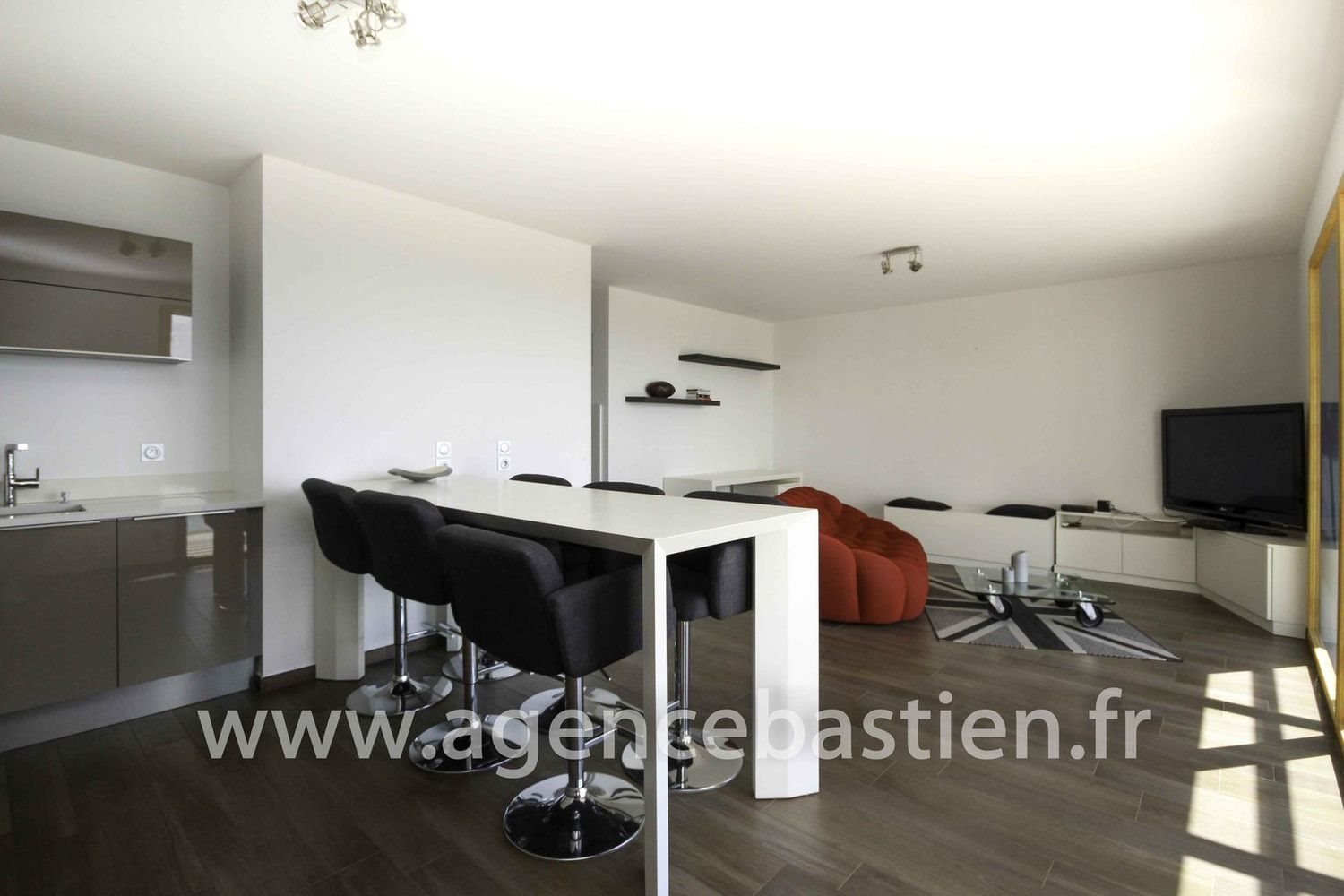 Appartement à vendre, 69m², Gex