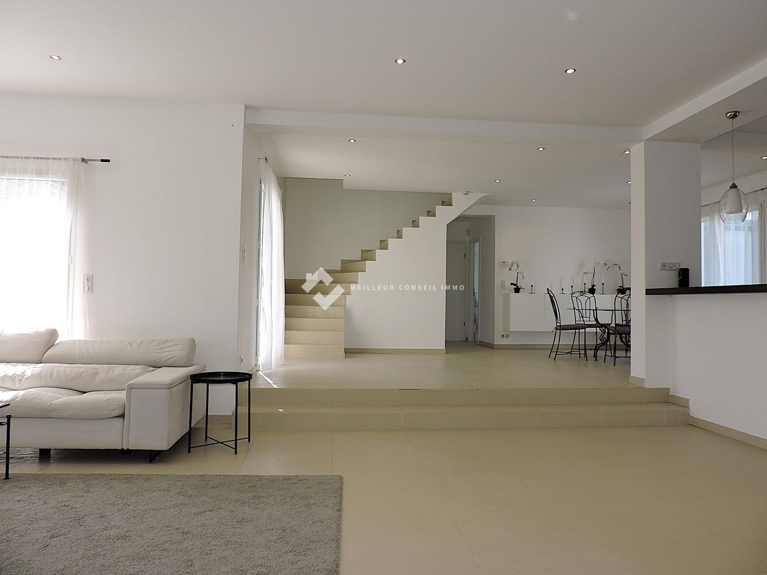 Maison à vendre, 224m², Gouvernes