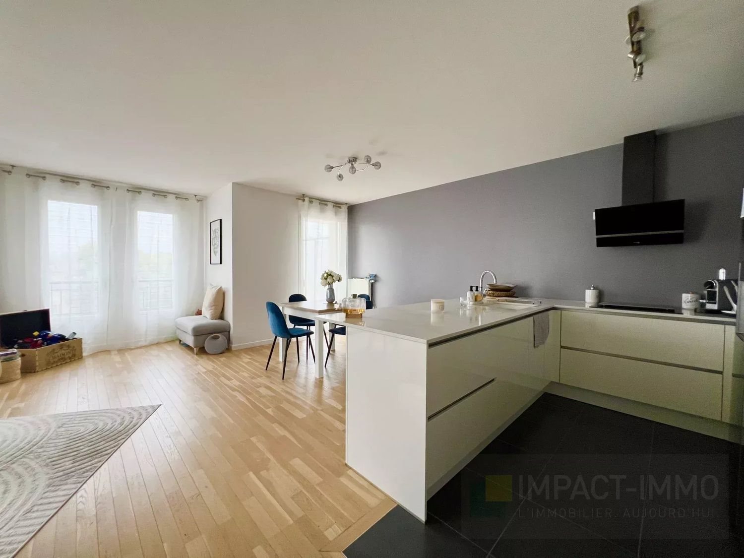 Appartement à vendre, 71m², Suresnes