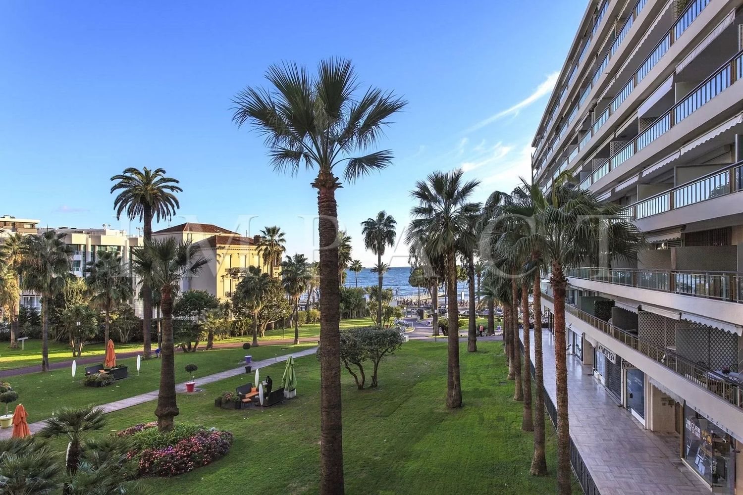 Appartement à louer, 83m², Cannes