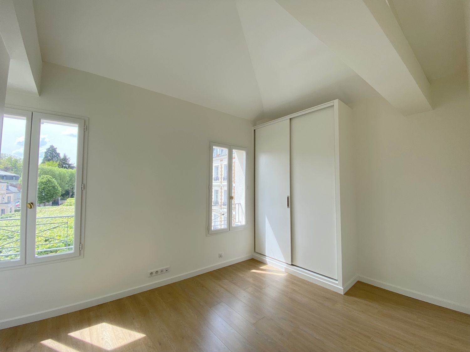 Appartement à louer, 79m², Garches